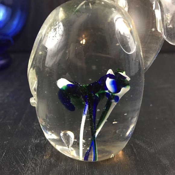Glass Elephant Paperweight Flowers Figurine Blown - Picture 5 of 9